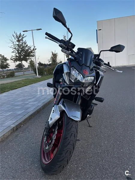 Kawasaki Z900 – Vista 2