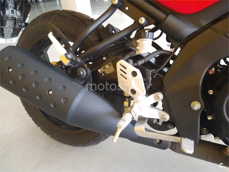 Yamaha XSR 125 – Vista 7