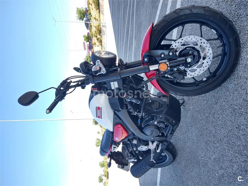Yamaha XSR 125 – Vista 8