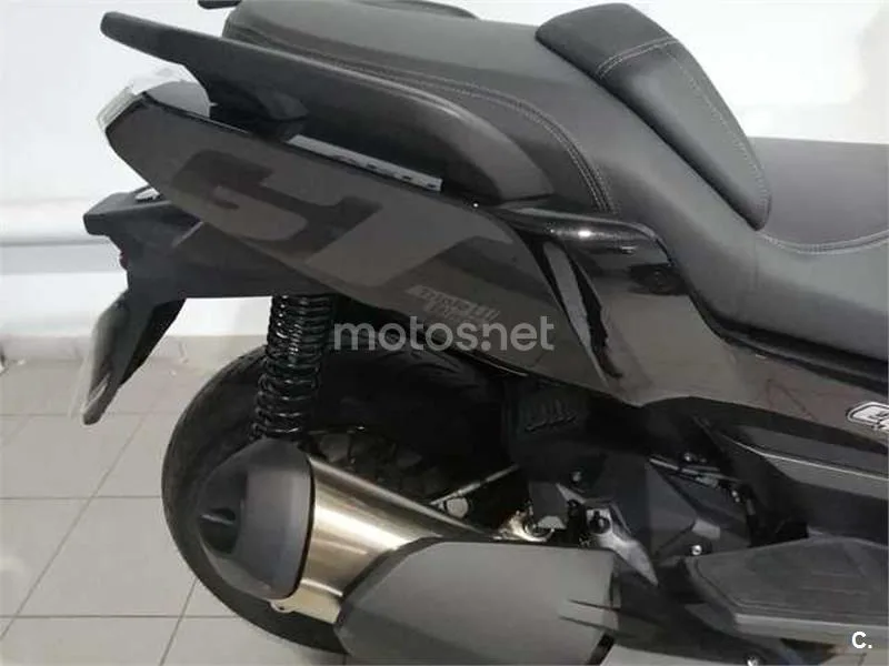 BMW C 400 GT – Vista 7