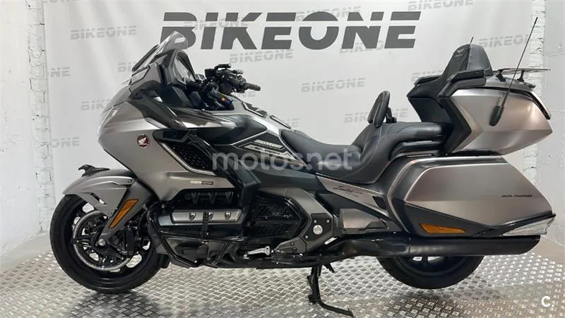 Honda GL 1800 Gold Wing – Vista 4