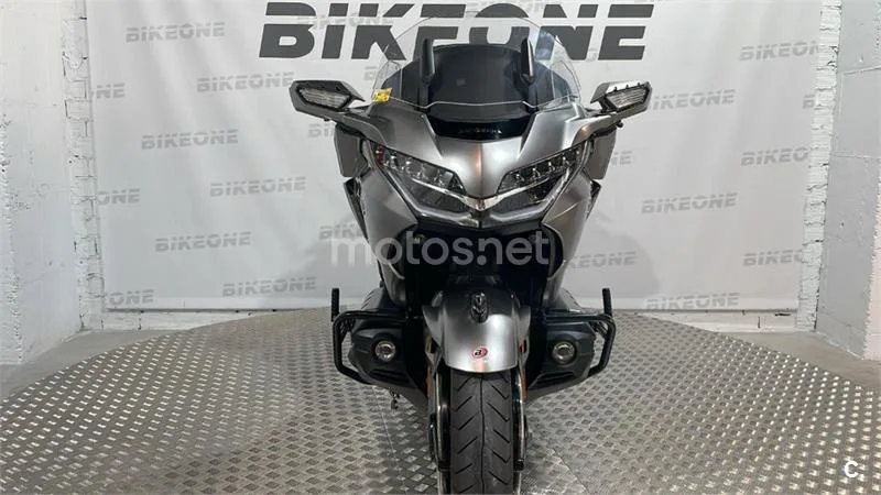 Honda GL 1800 Gold Wing – Vista 5