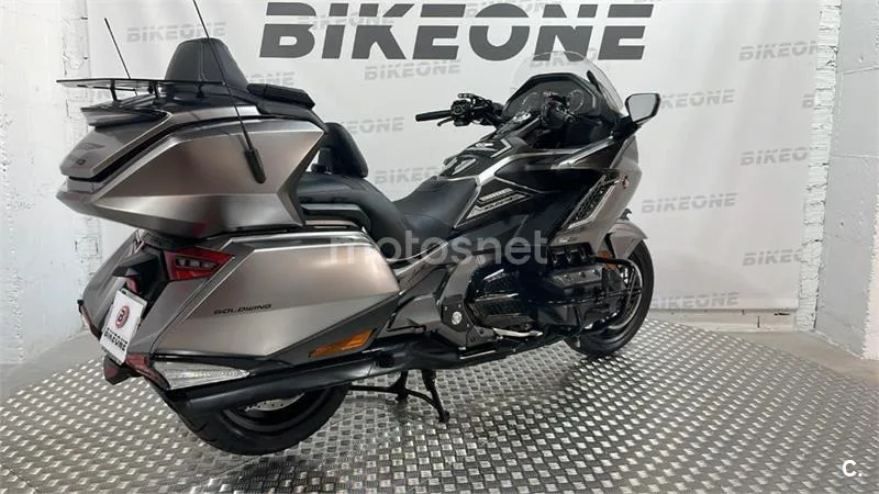 Honda GL 1800 Gold Wing – Vista 9