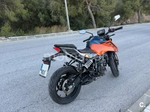 KTM 125 – Vista 4