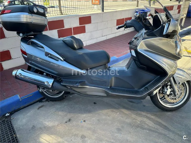 Suzuki Burgman 650 Executive – Vista 2
