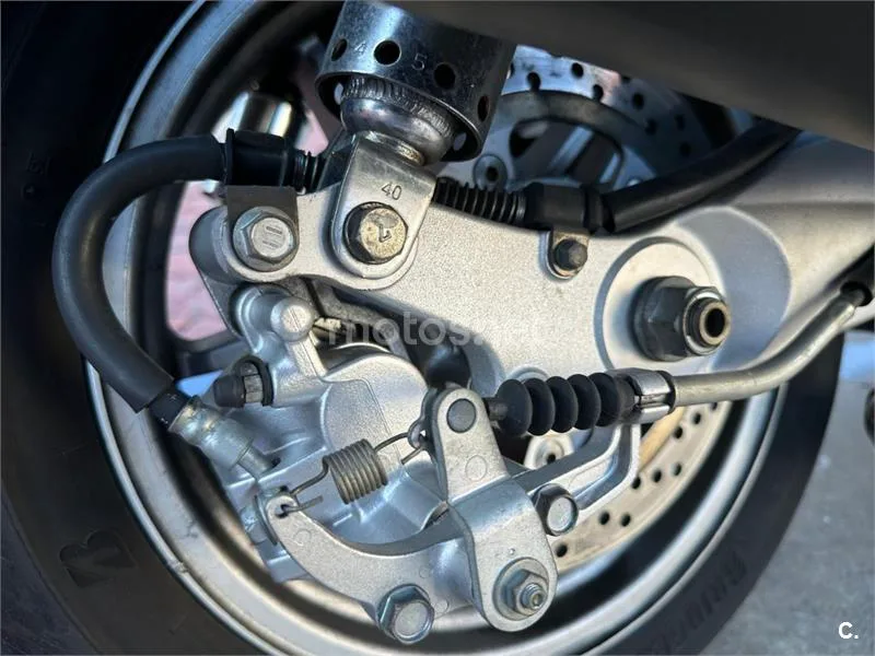 Suzuki Burgman 650 Executive – Vista 7