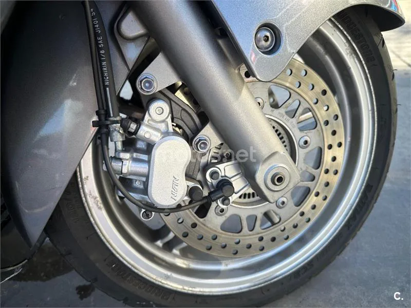 Suzuki Burgman 650 Executive – Vista 8
