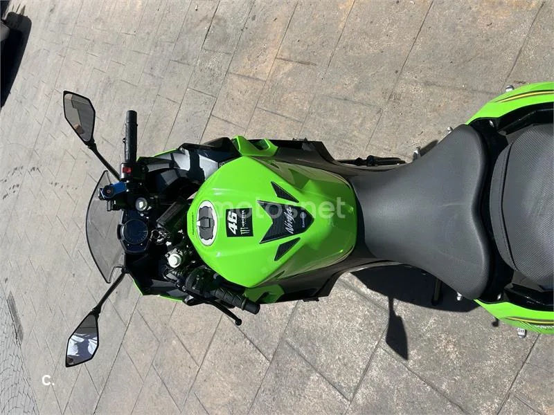 Kawasaki Ninja 400 – Vista 7