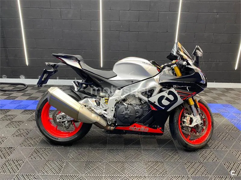 Aprilia RSV4 – Vista 4