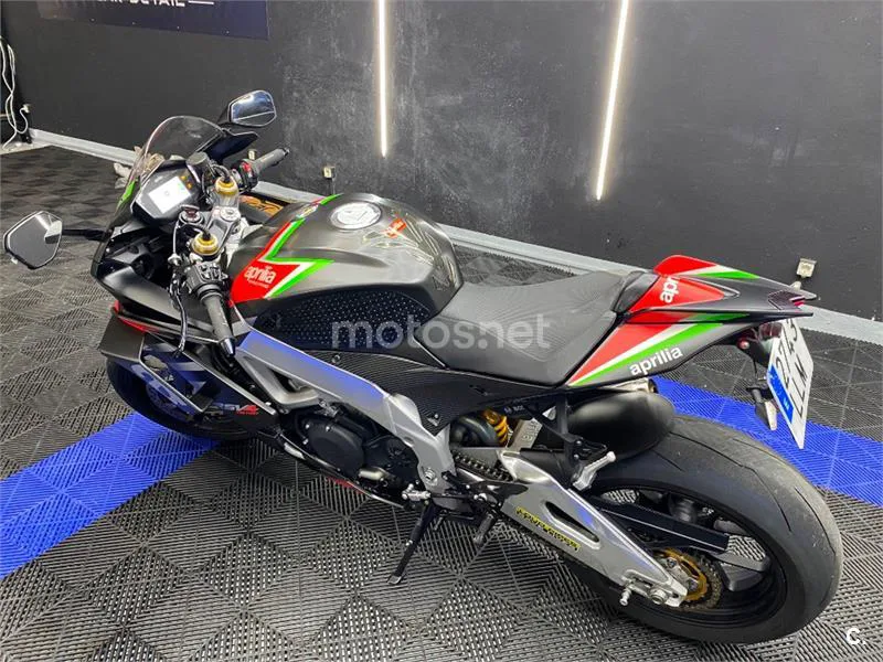 Aprilia RSV4 – Vista 12