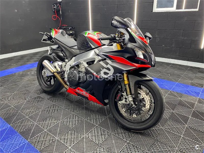 Aprilia RSV4 – Vista 3