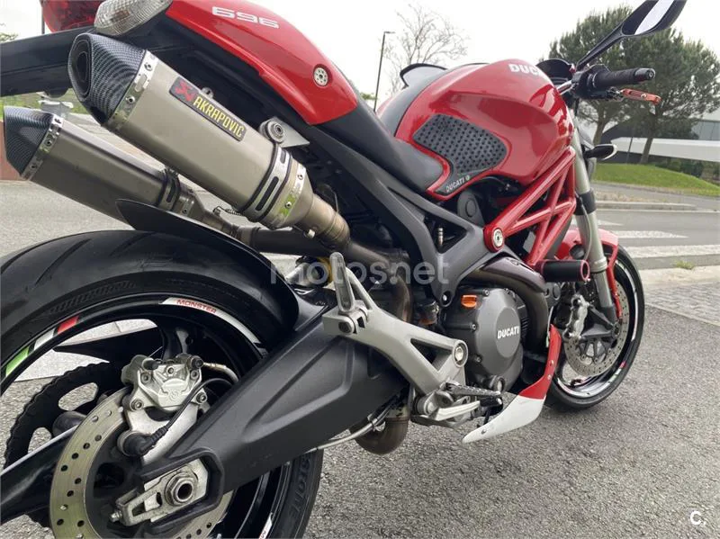 Ducati Monster 696 – Vista 4