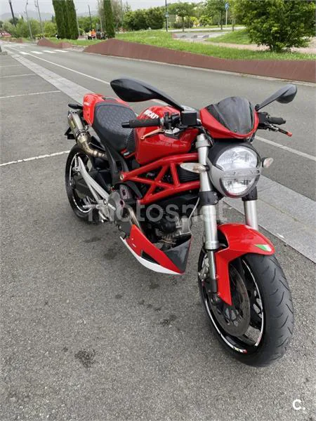 Ducati Monster 696 – Vista 7