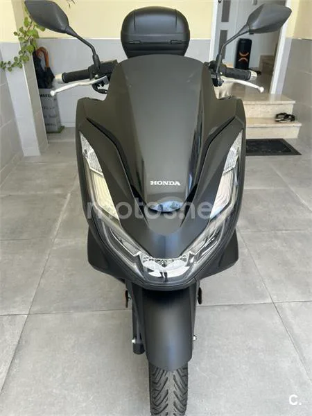 Honda PCX 125 – Vista 2