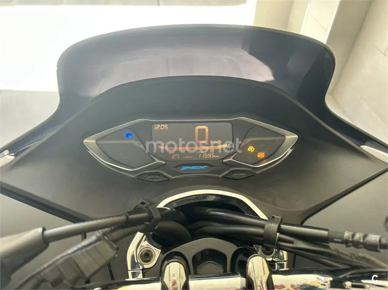 Honda PCX 125 – Vista 7