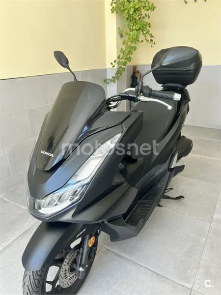 Honda PCX 125 – Vista 8