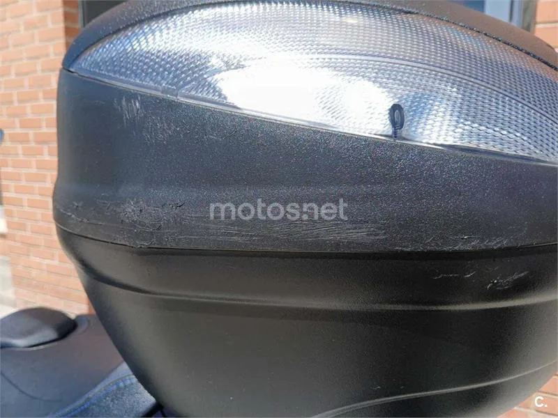 Suzuki Burgman 400 – Vista 14