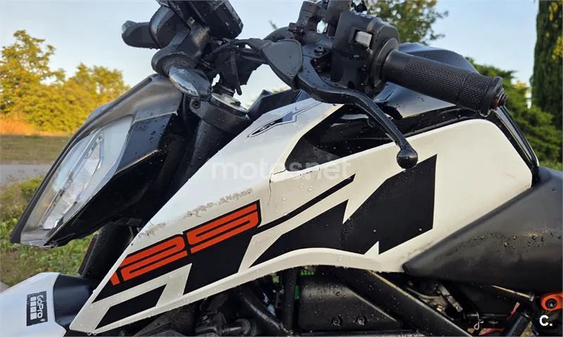 KTM 125 – Vista 11