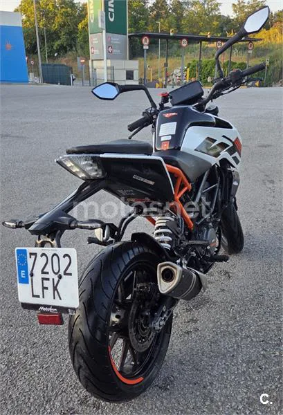 KTM 125 – Vista 5