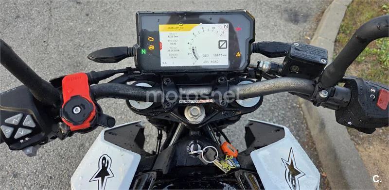 KTM 125 – Vista 6