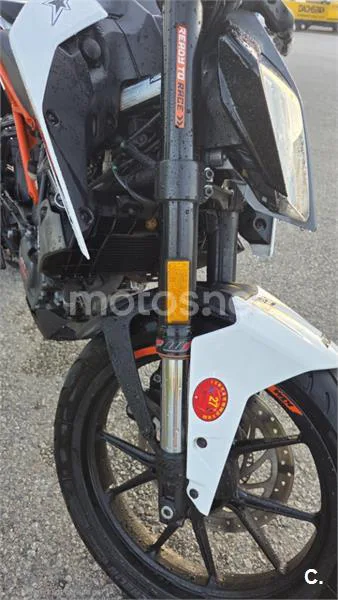 KTM 125 – Vista 7