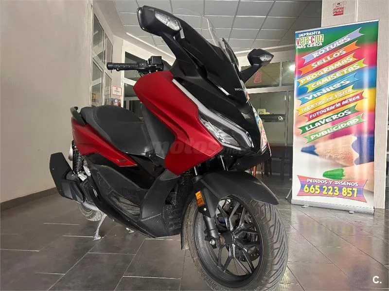 Honda Forza 125 – Vista 3