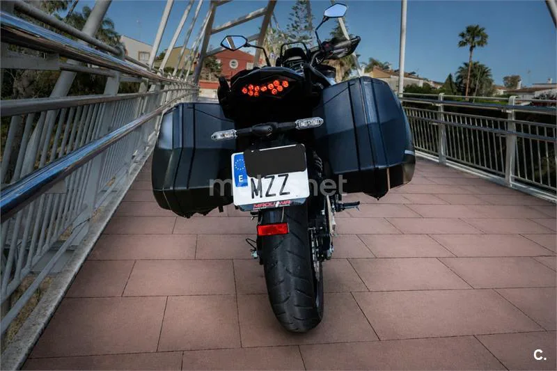 Kawasaki Versys – Vista 12