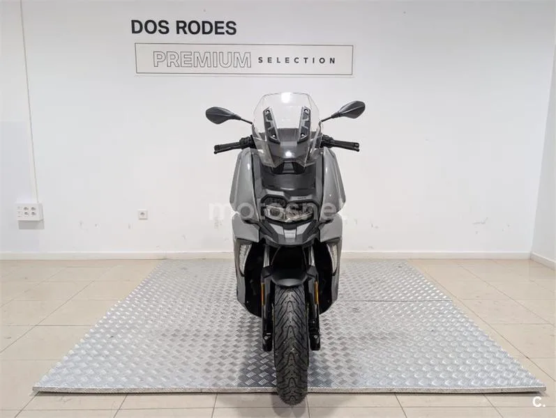 BMW C 400 X – Vista 3
