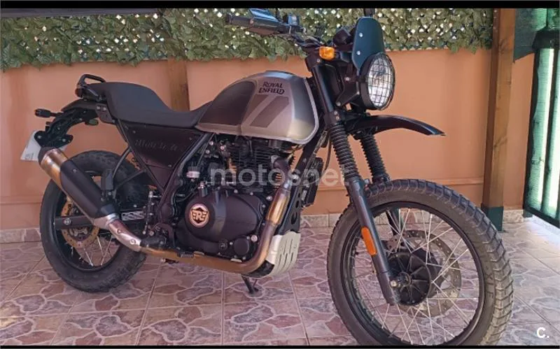 Royal Enfield Scram 411 – Vista 2