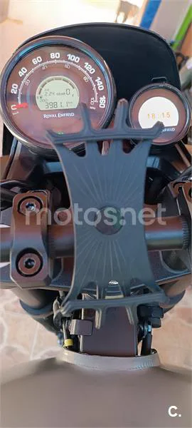 Royal Enfield Scram 411 – Vista 5