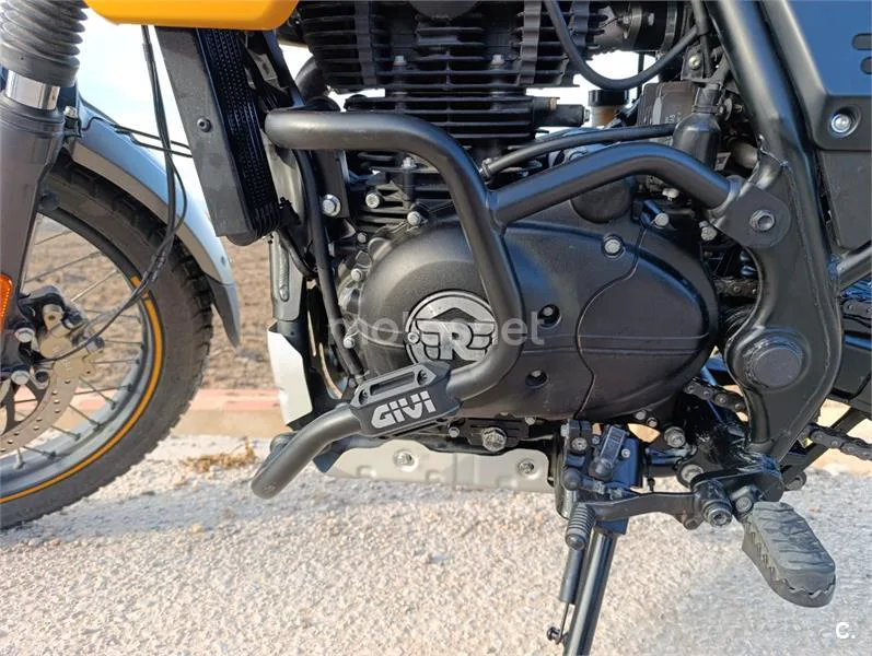 Royal Enfield Scram 411 – Vista 6