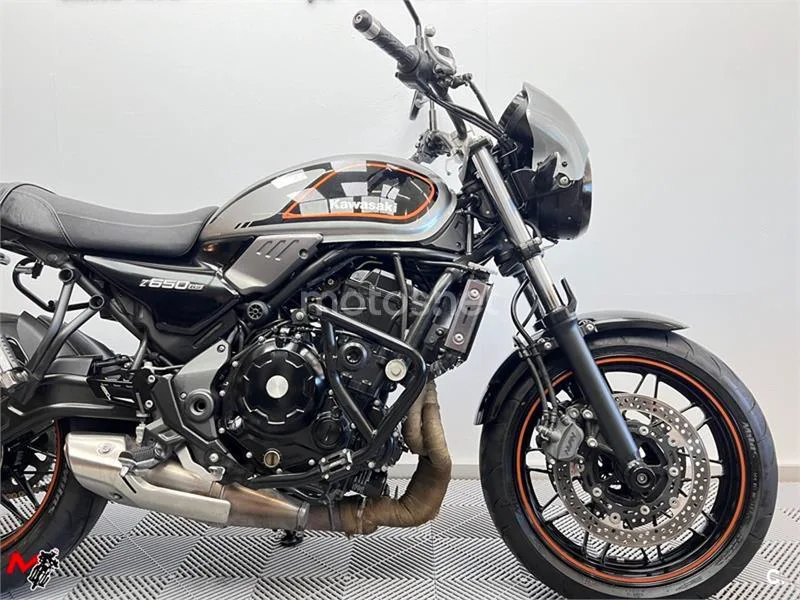 Kawasaki Z650 – Vista 3