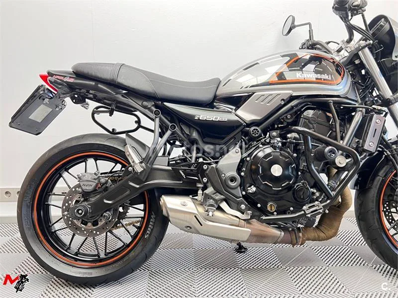 Kawasaki Z650 – Vista 4