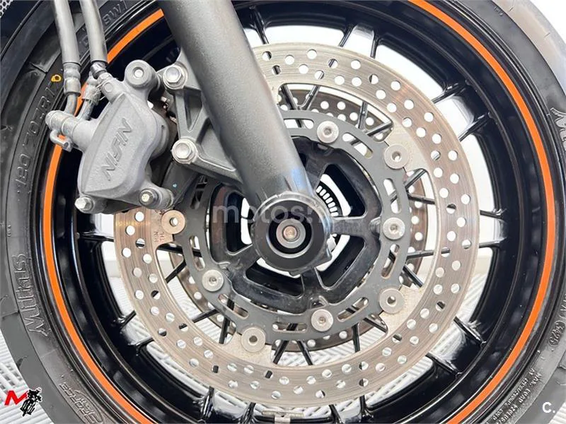 Kawasaki Z650 – Vista 6