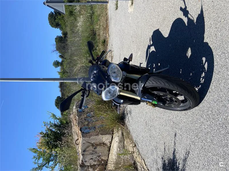 Triumph Speed Triple – Vista 3