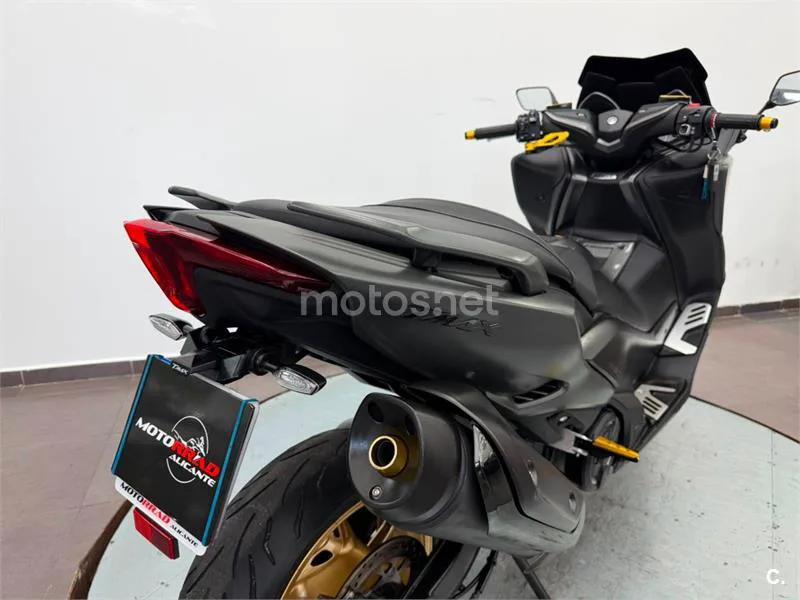 Yamaha TMAX 560 – Vista 6