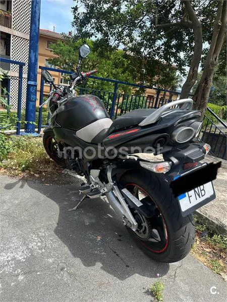 Suzuki GSR600 - Vista 6