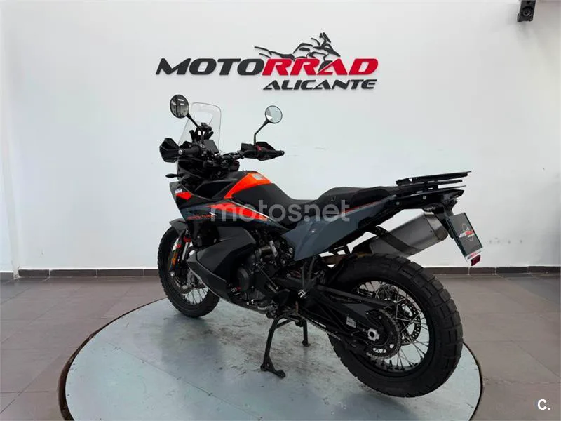 KTM 890 – Vista 5