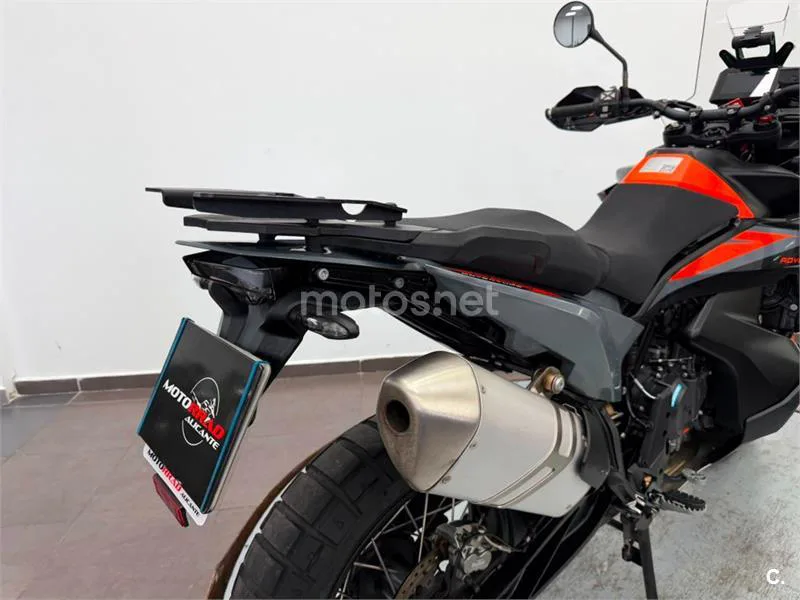 KTM 890 – Vista 6