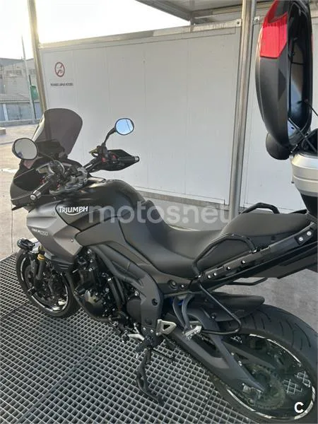 Triumph Tiger 1050 – Vista 13