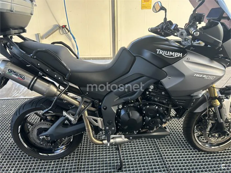 Triumph Tiger 1050 – Vista 6