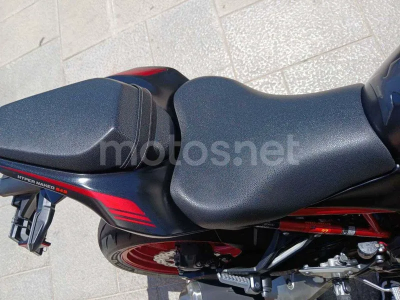 Kawasaki Z900 – Vista 16