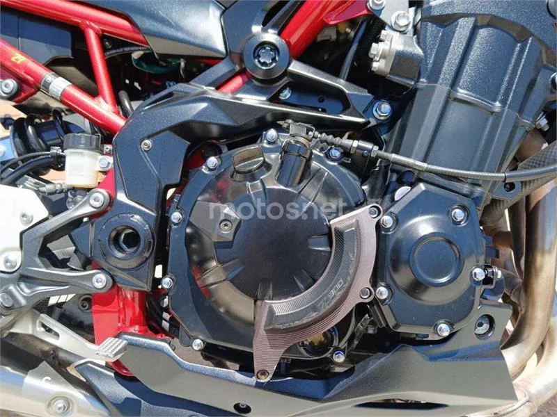Kawasaki Z900 – Vista 4