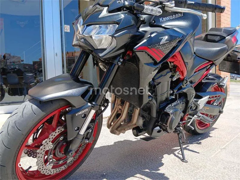 Kawasaki Z900 – Vista 5