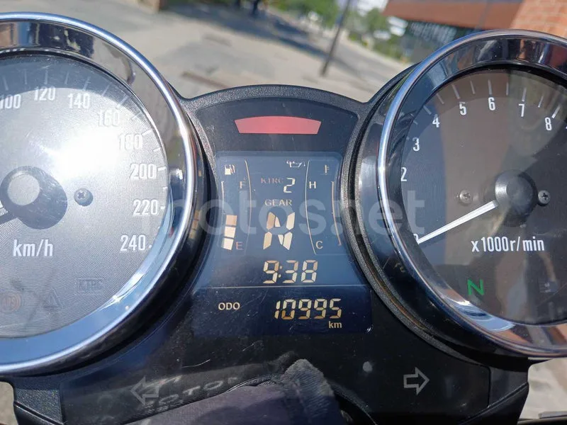 Kawasaki Z900RS - Vista 17