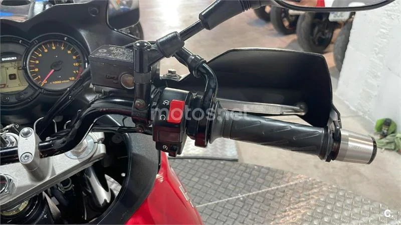 Suzuki V-Strom 650 – Vista 11