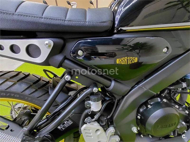 Yamaha XSR 125 – Vista 10