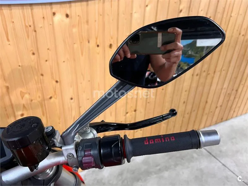 Ducati Monster 1200 – Vista 15
