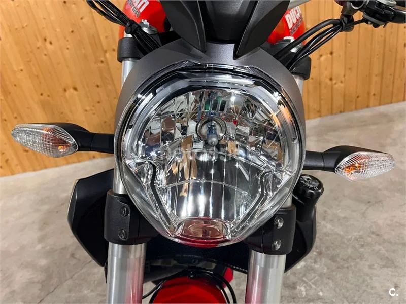 Ducati Monster 1200 – Vista 24