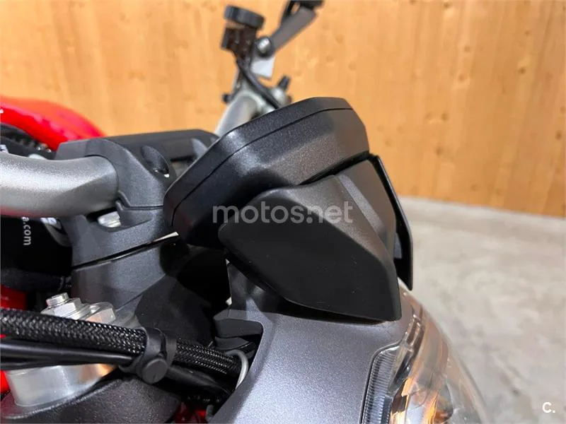 Ducati Monster 1200 – Vista 28